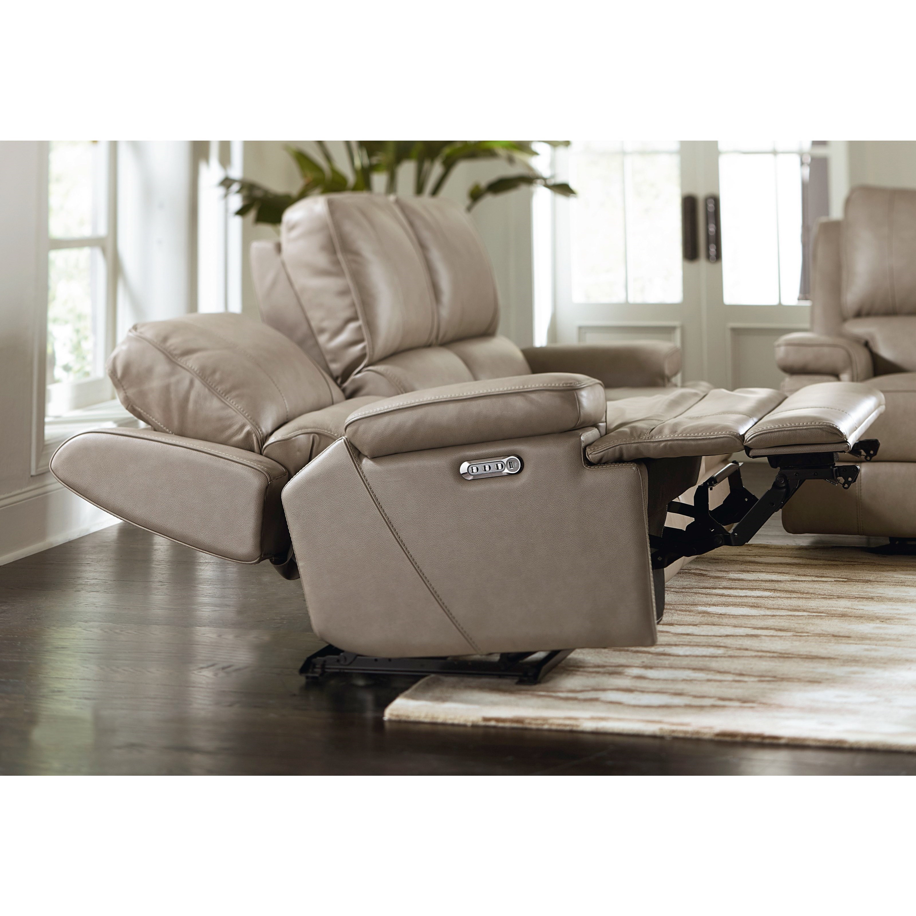 Bassett Parsons Club Level Double Reclining Console Loveseat with Power